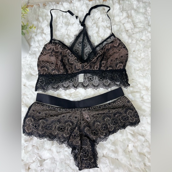 Black Nude Lace Lingerie Set | Bralette & Shorts | M/L Sexy Nightwear - Picture 4 of 11